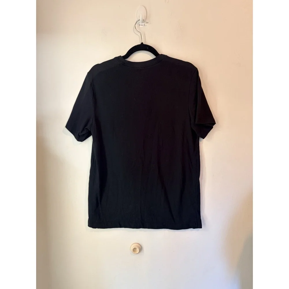 The Nike Tee Baseball Graphic Tshirt Short Sleeve Black HotDog Mens Medium